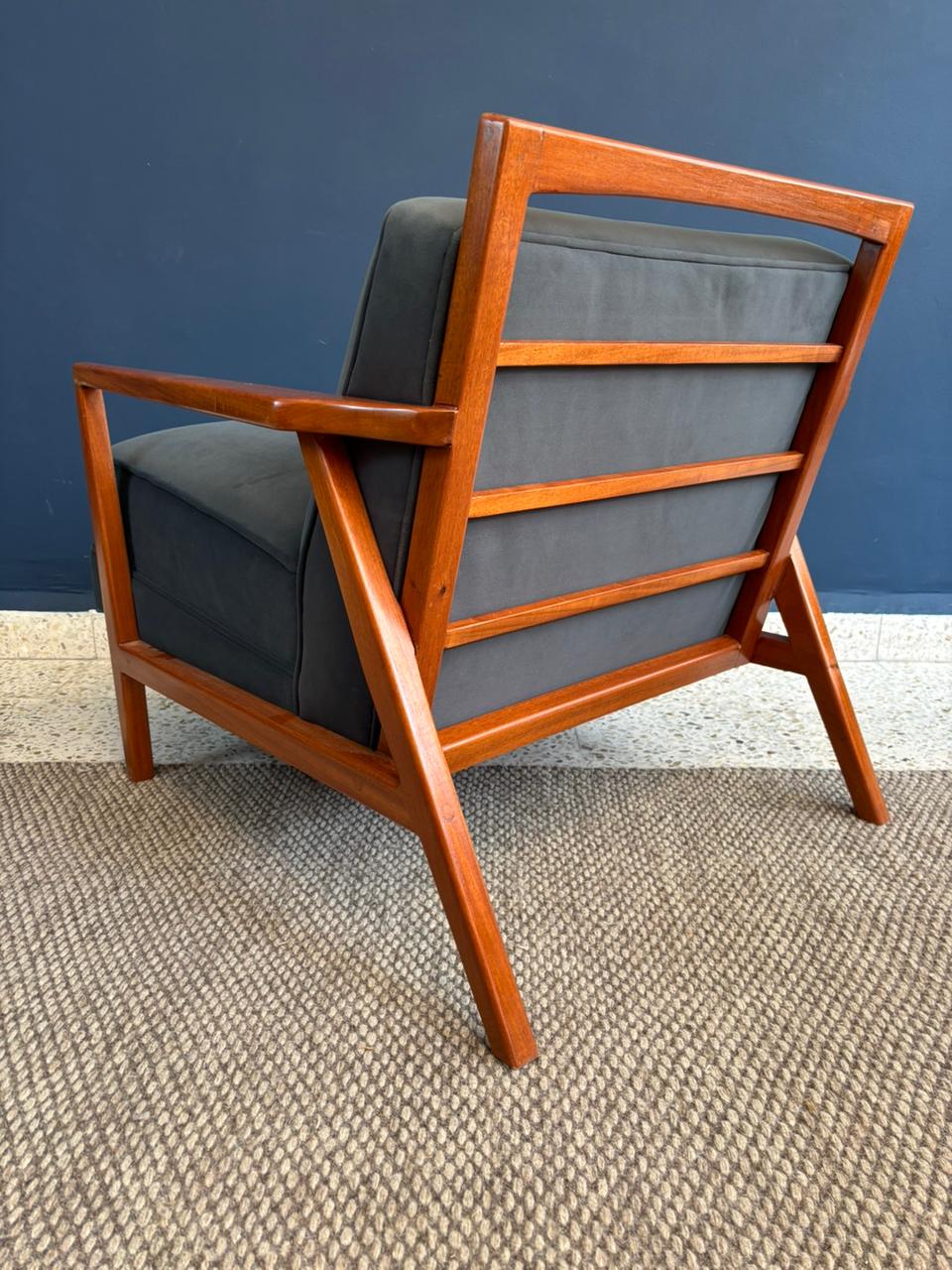 Upholsetered Lounge Chair