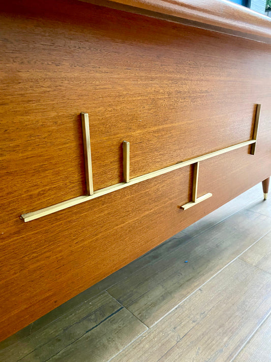 Vintage Bar