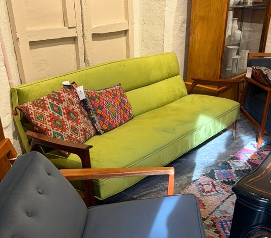 Eugenio Escudero Sofa