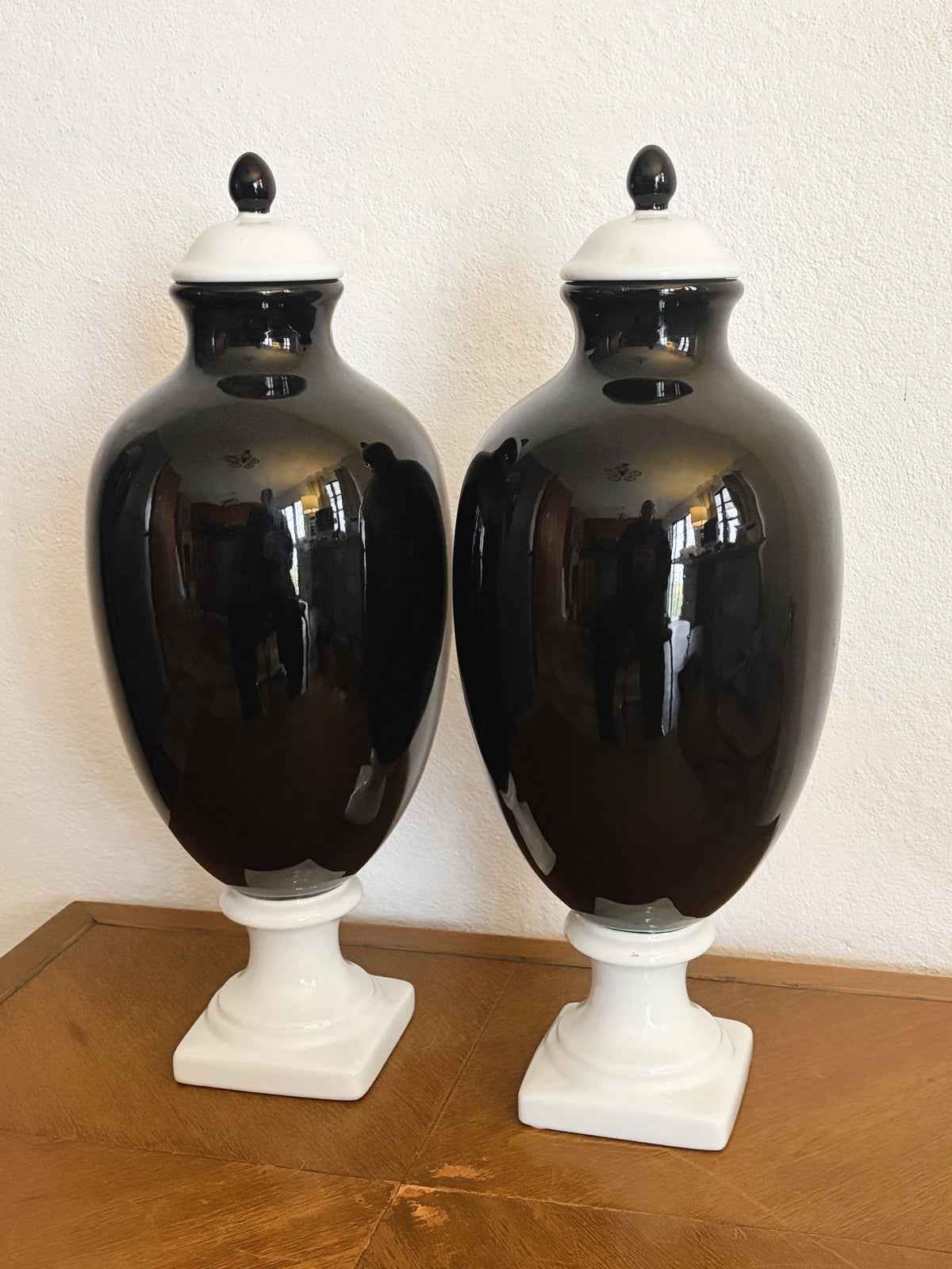 Pair of Urns